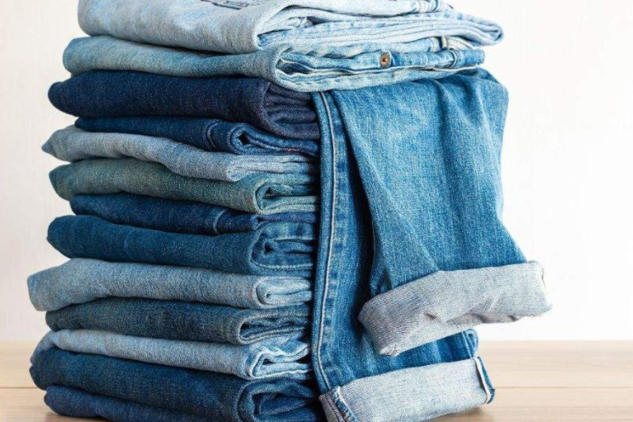 λιβαισ (Levi’s) – A Timeless Legacy in Denim