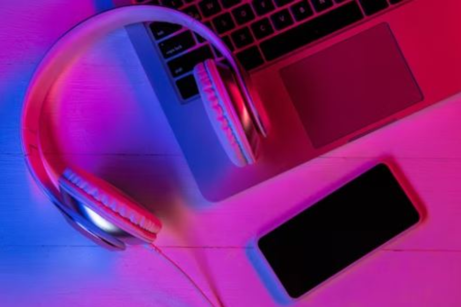 How www.crypticstreet.com is Shaping the Future of Technology with Innovative Gadgets